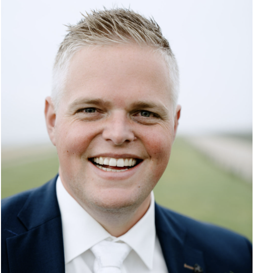 Johan, Oprichter & Architect